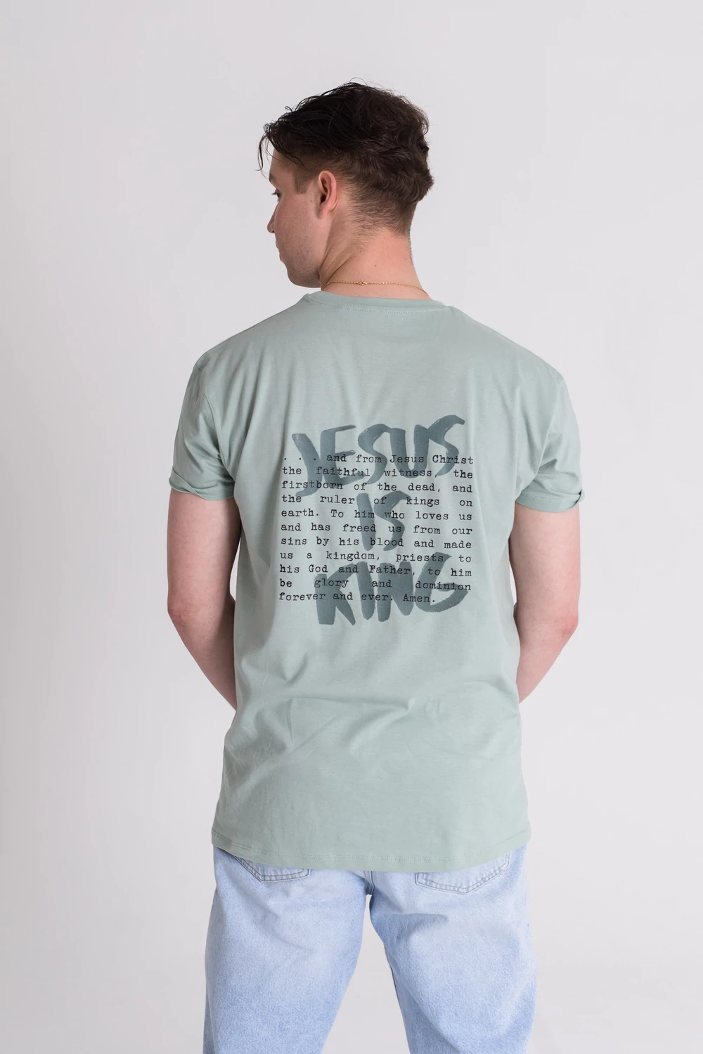 JESUS IS KING póló