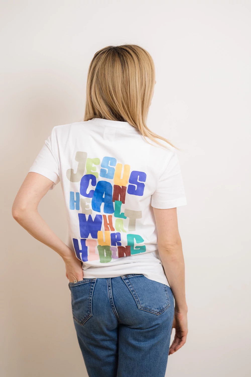 JESUS CAN HEAL WHAT YOU'RE HIDING póló